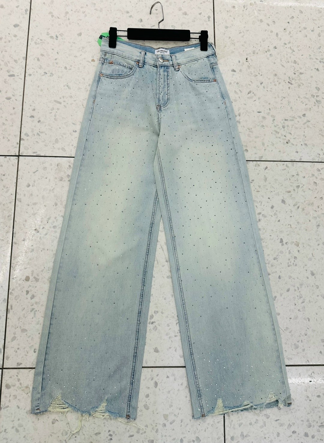 женские джинсы и брюки,джинсы брюки,женские джинсы,модные джинсы,джинсы голубой