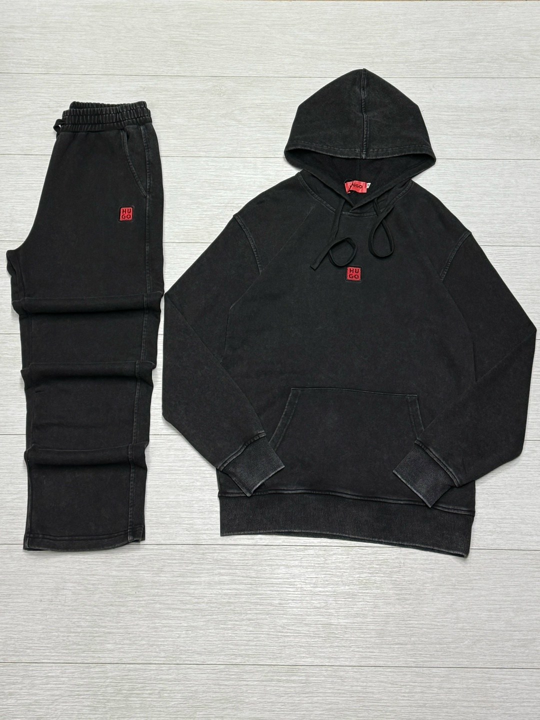 мужской спортивный костюм,спортивный костюм hugo,спортивный костюм hugo boss,костюм мужской