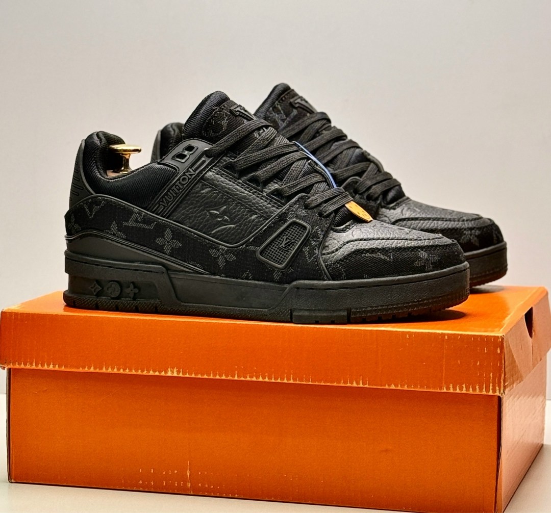 мужские кроссовки louis vuitton,кроссовки луи виттон trainer мужские,кроссовки louis vuitton,кроссовки луи виттон trainer,мужские лаковые черные кроссовки louis vuitton trainer