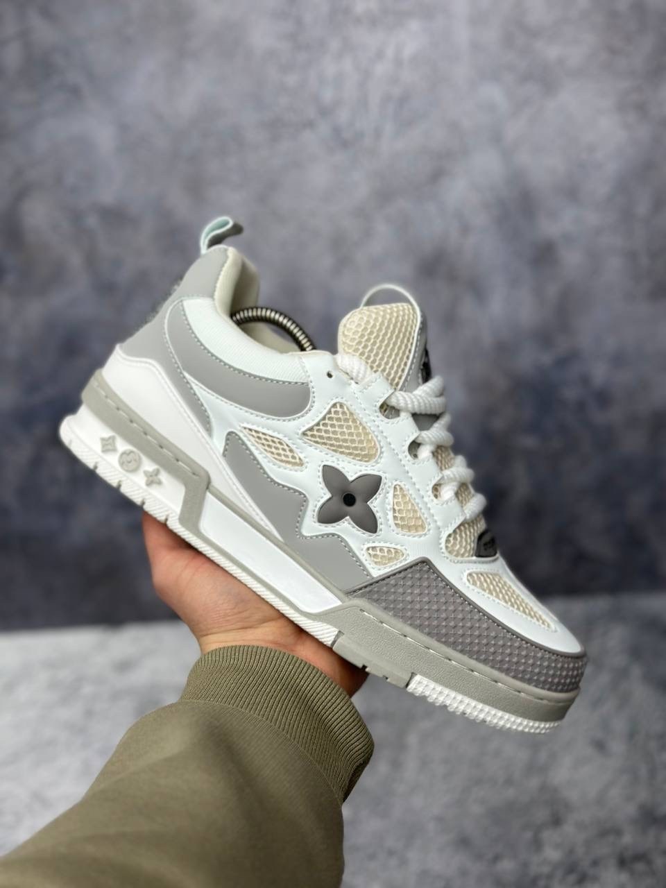 кроссовки louis vuitton,женские кроссовки louis vuitton lv trainer бежевые,кроссовки louis vuitton мужские,кроссовки louis vuitton skate sneaker grey white,бежевые кроссовки луи виттон