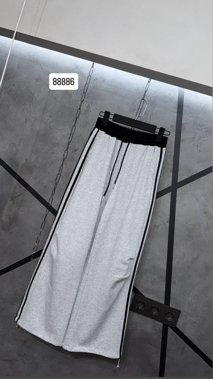 повседневные спортивные брюки,спортивные брюки,брюки с широкими штанинами,широкие брюки,широкие спортивные штаны