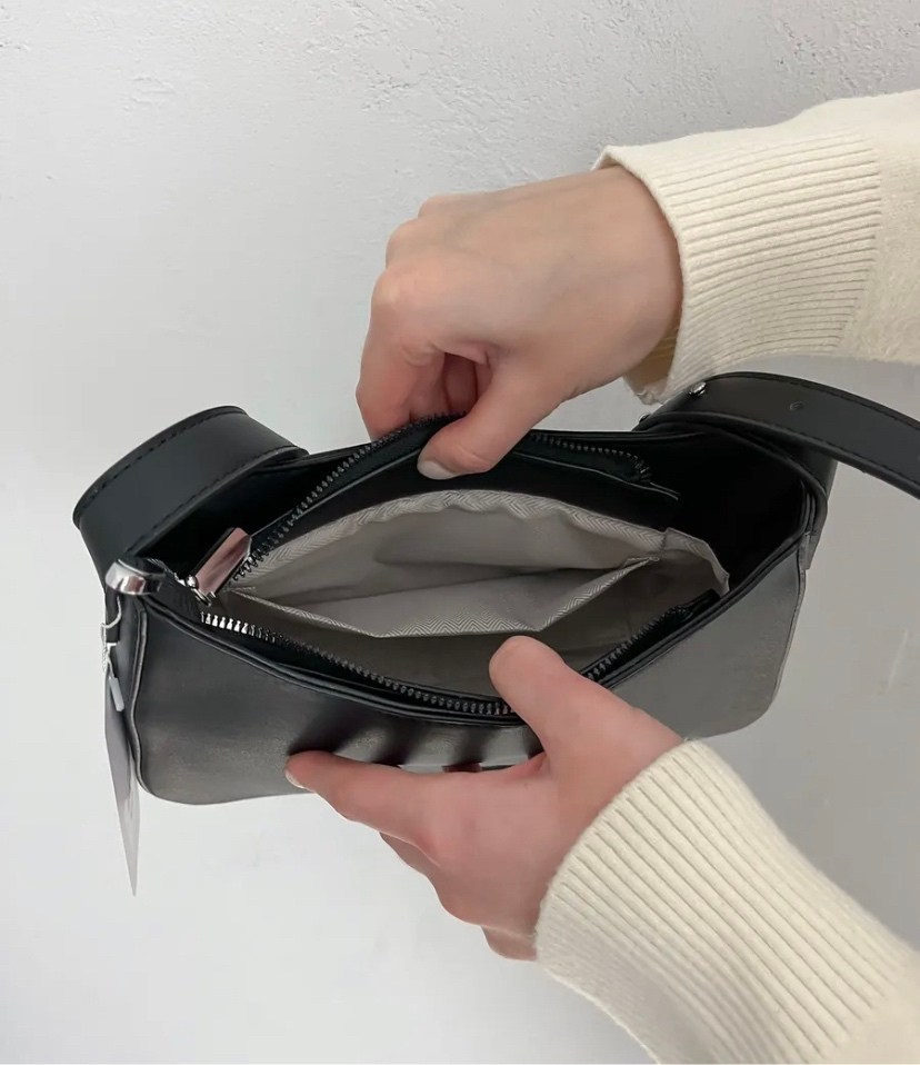 женская сумка на плечо,сумка маленькая багет на плечо chernika,женская сумка-багет из натуральной кожи черная,сумка женская сумка на плечо,сумка багет