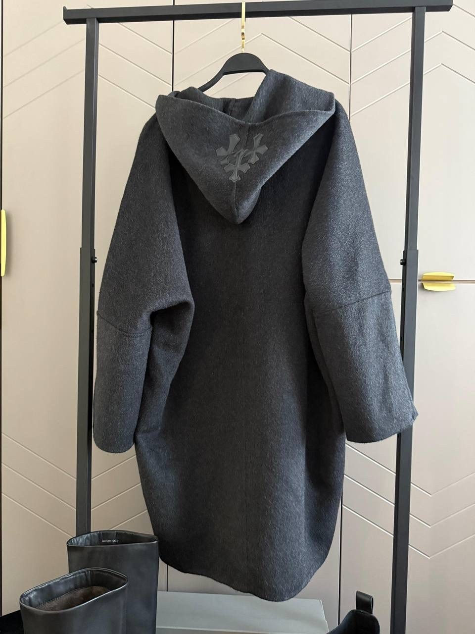 стильное пальто,модное пальто,светлое пальто,образ с пальто,пальто длинное