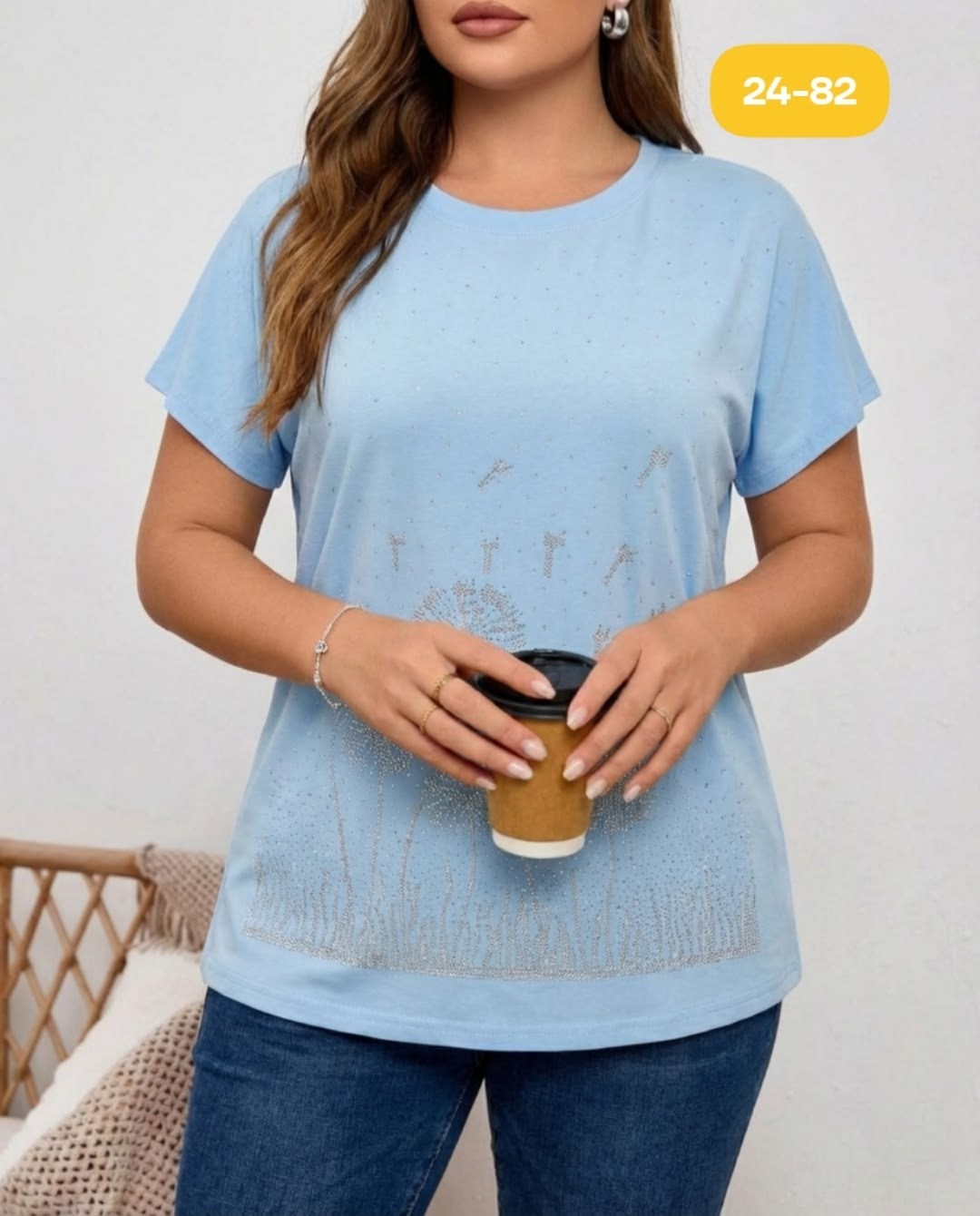 женская футболка,белая женская футболка,женская футболка больших размеров,футболки модные,женская футболка со стразами