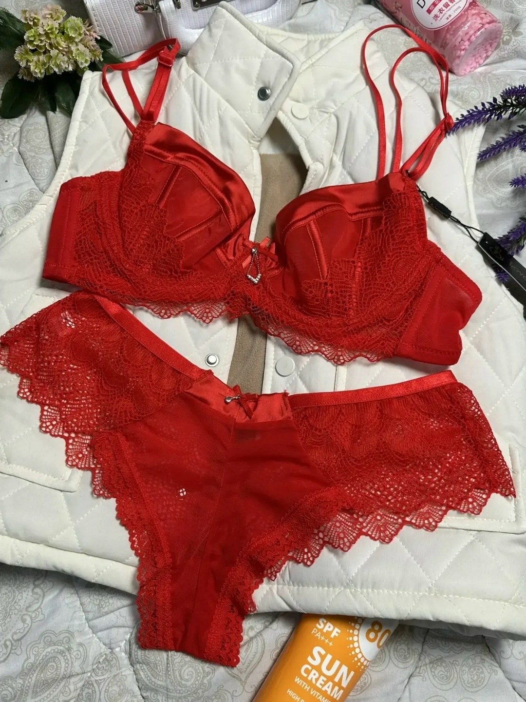 женское нижнее белье комплект,нижнего белья комплект,женское нижнее белье,кружевной комплект нижнего белья,женские комплекты белья