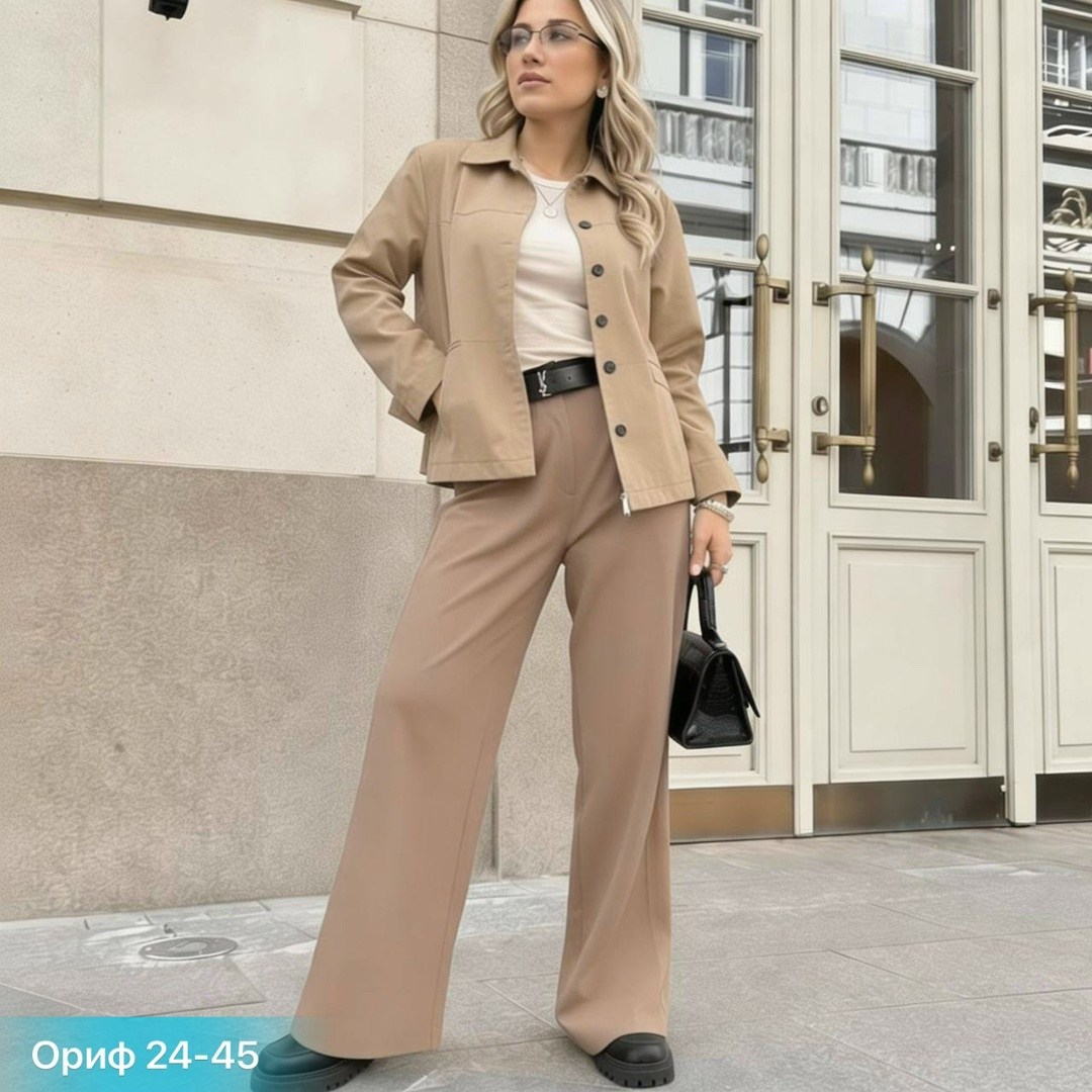 синий костюм из костюмной ткани с жакетом и брюками urs 24-373-2,синий костюм из костюмной ткани с жакетом и брюками,брючный костюм urs 24-373-2,женский брючный костюм классический,брючный костюм