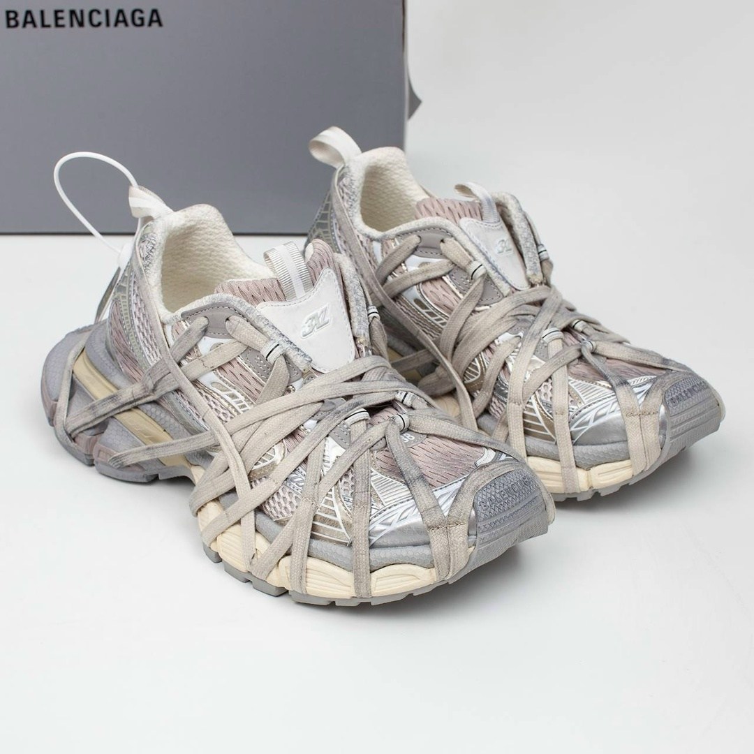 кроссовки balenciaga 3xl extreme lace массивные на шнуровке,кроссовки balenciaga 3xl extreme lace,кроссовки balenciaga 3xl extreme lace цвет бежевый,кроссовки balenciaga 3xl extreme lace sneakers 'lig