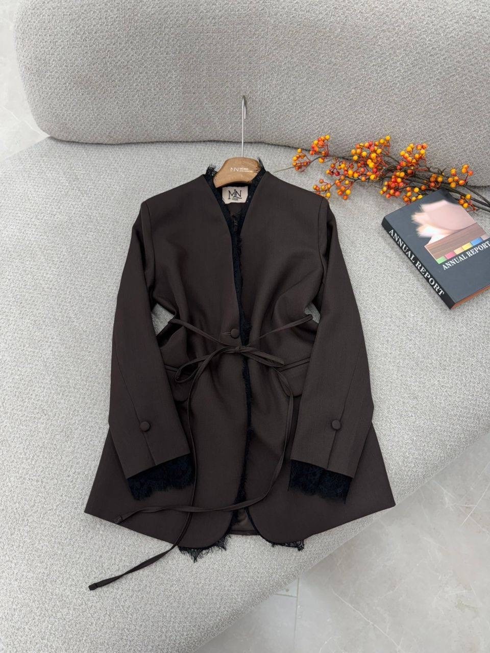 пальто модное,пальто с кружевом,пальто с отделкой кружевом,жакет с кружевом,пальто для женщин