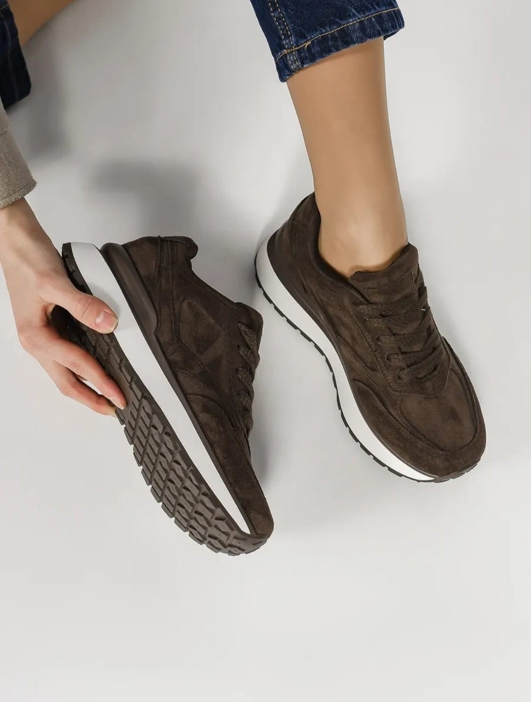 женские кроссовки,,замшевые кроссовки,кроссовки черные,черные кроссовки женские