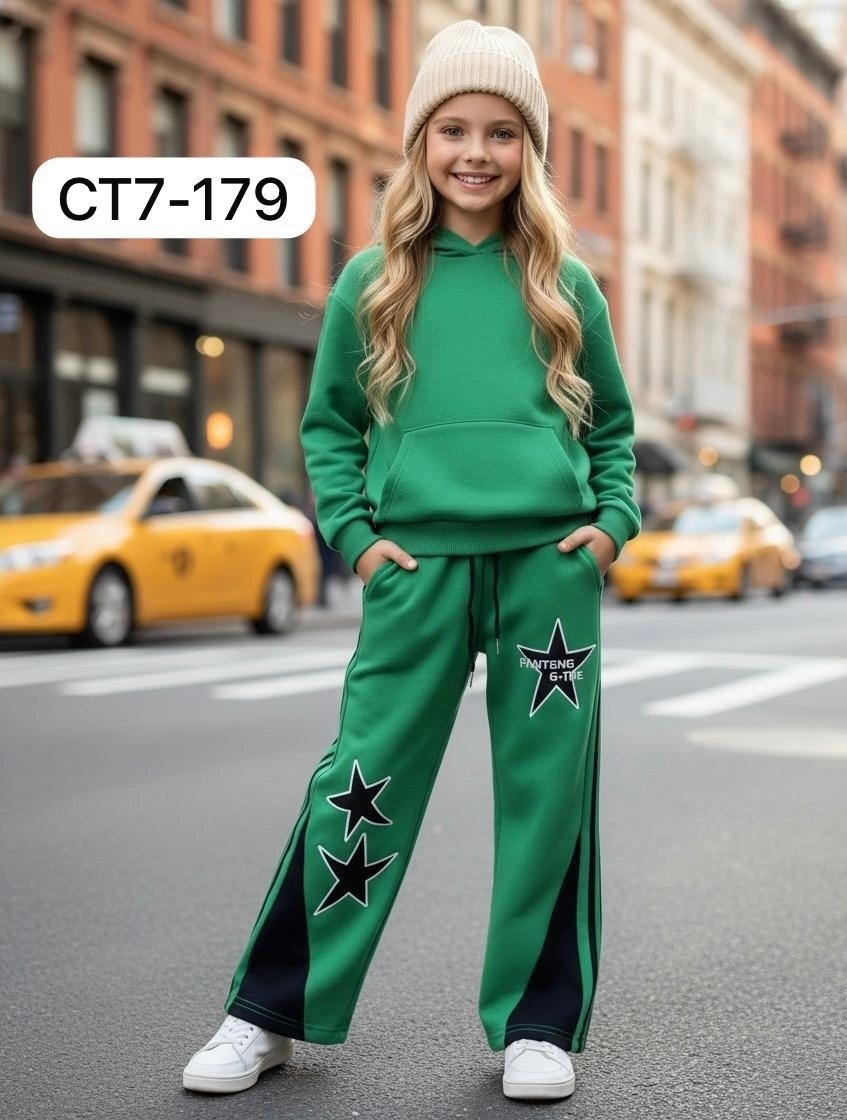 новогодние портреты,новогодние дети,новогодние фотосессии,новогодние подарки,красивая девочка в костюме снежинки