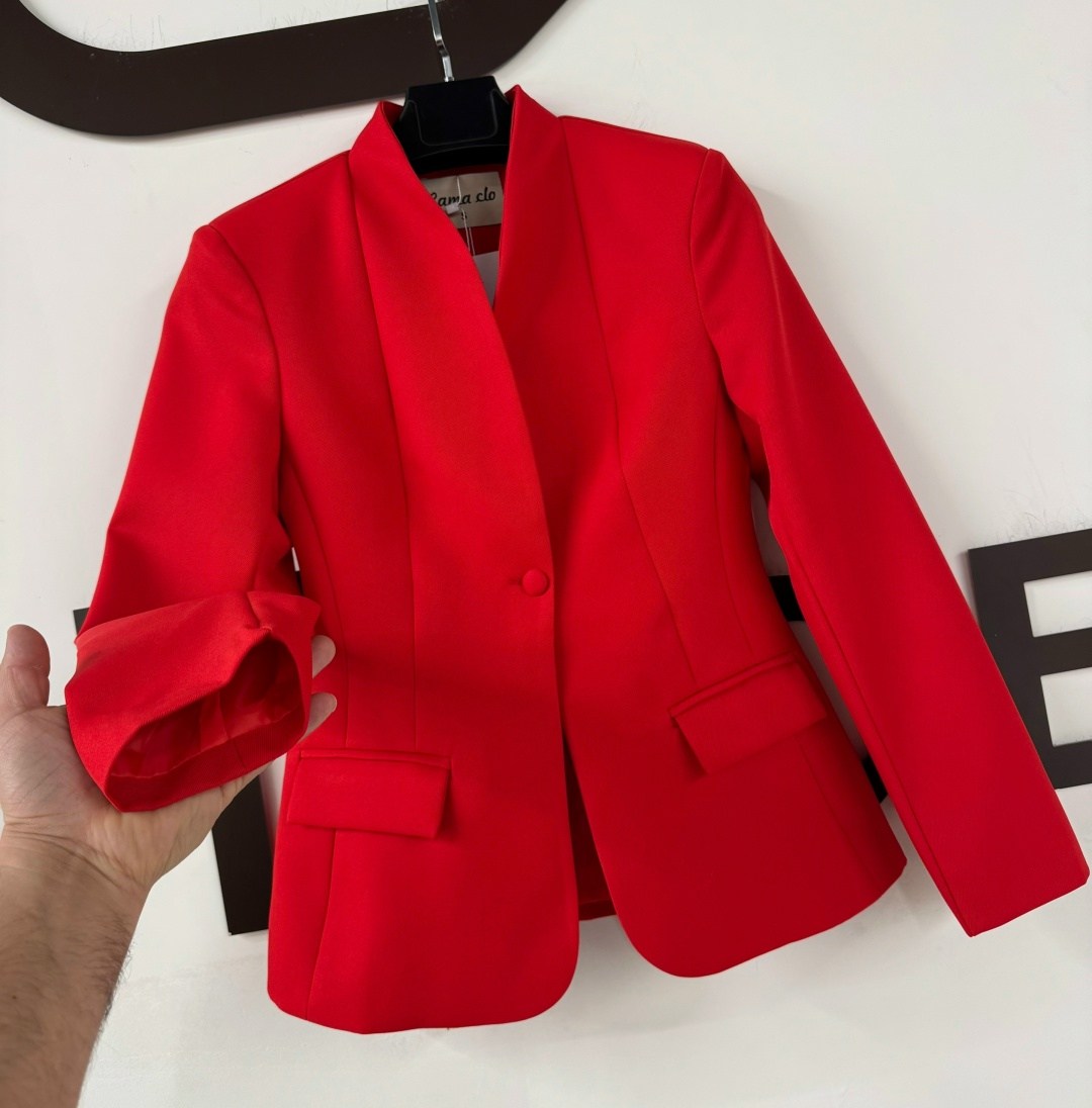 жакет приталенный,жакет,женский костюм,жакет красный,женский красный брючный костюм