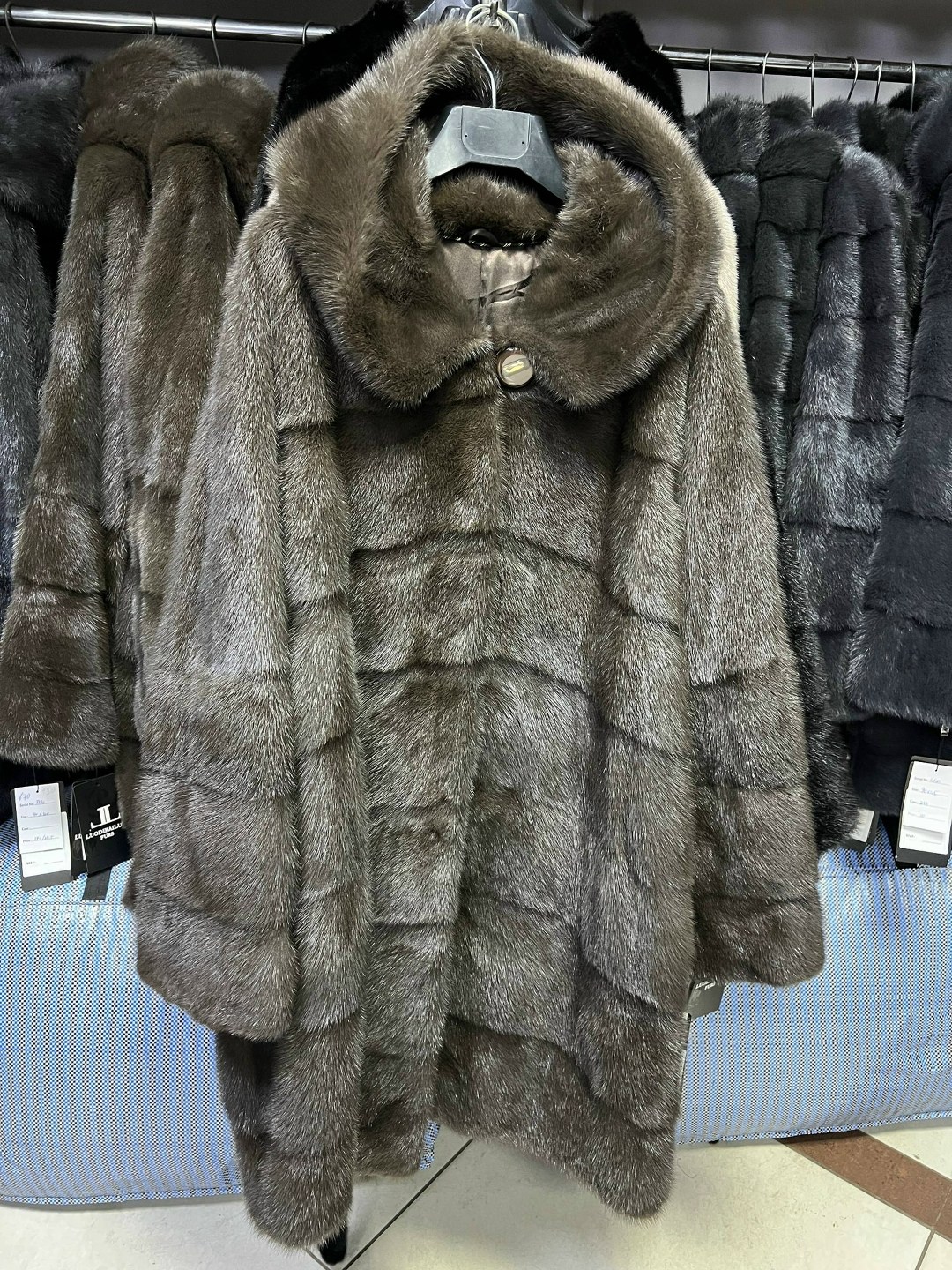 шубка из меха европейской норки с капюшоном цвет "пастель",шубка из меха европейской норки с капюшоном цвет капучино,шубка из меха европейской норки с капюшоном,шуба норковая,шуба норковая с капюшоном