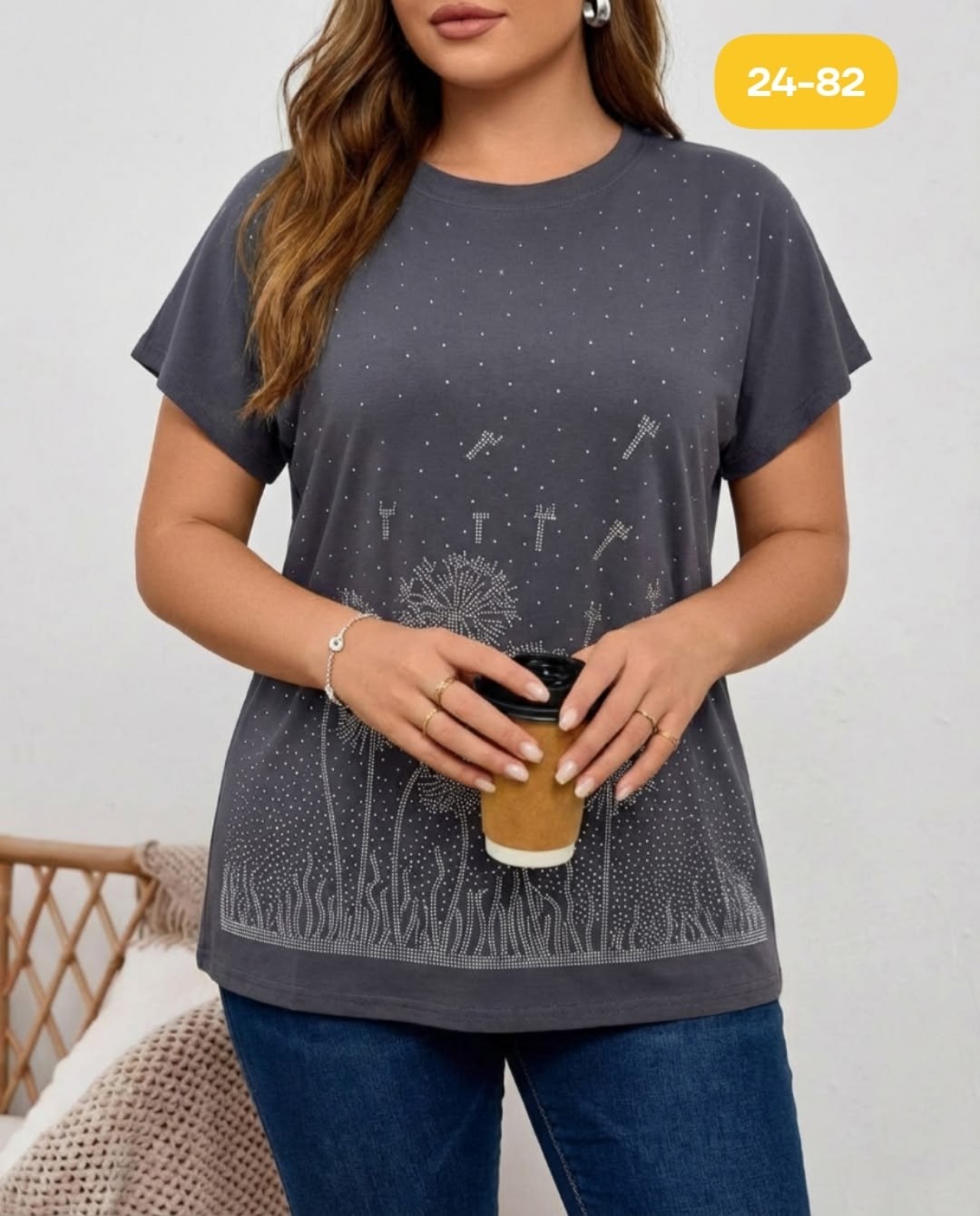 женская футболка,белая женская футболка,женская футболка больших размеров,футболки модные,женская футболка со стразами