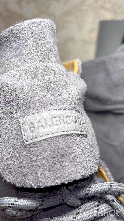 кроссовки balenciaga,женские кроссовки balenciaga,ботинки осенние balenciaga,кроссовки баленсиага,