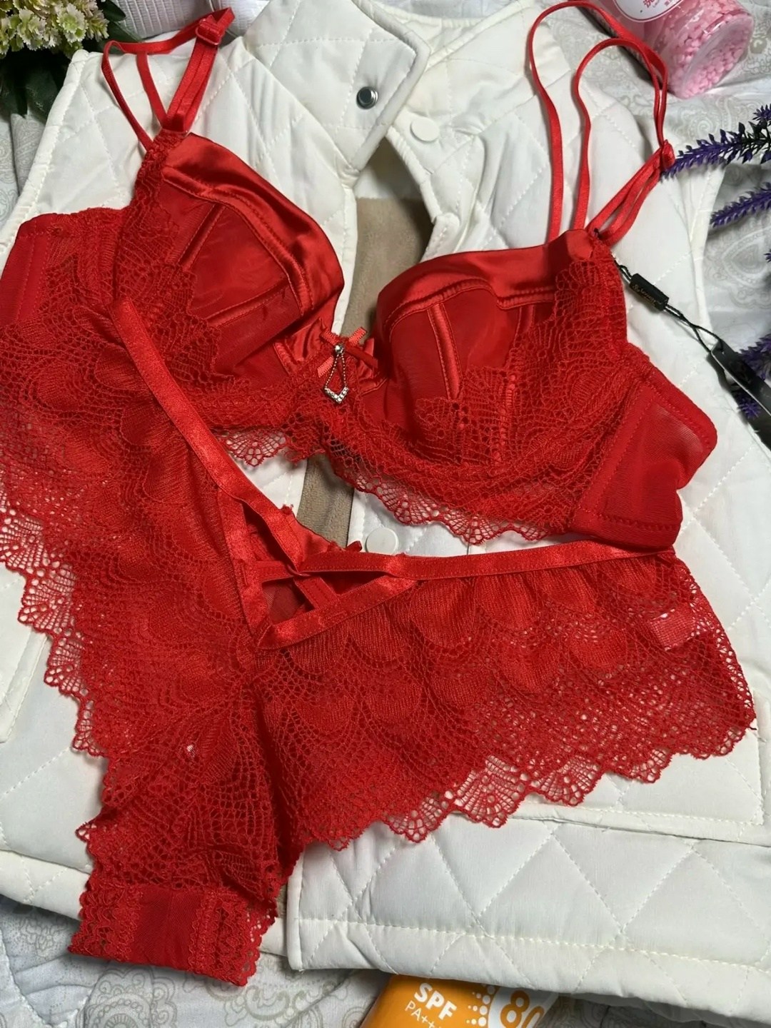 женское нижнее белье комплект,нижнего белья комплект,женское нижнее белье,кружевной комплект нижнего белья,женские комплекты белья
