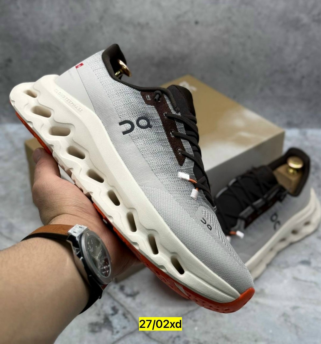 кроссовки on cloudtilt,кроссовки,кроссовки cloudtilt "cinder/sand" on running,on cloud кроссовки,кроссовки on