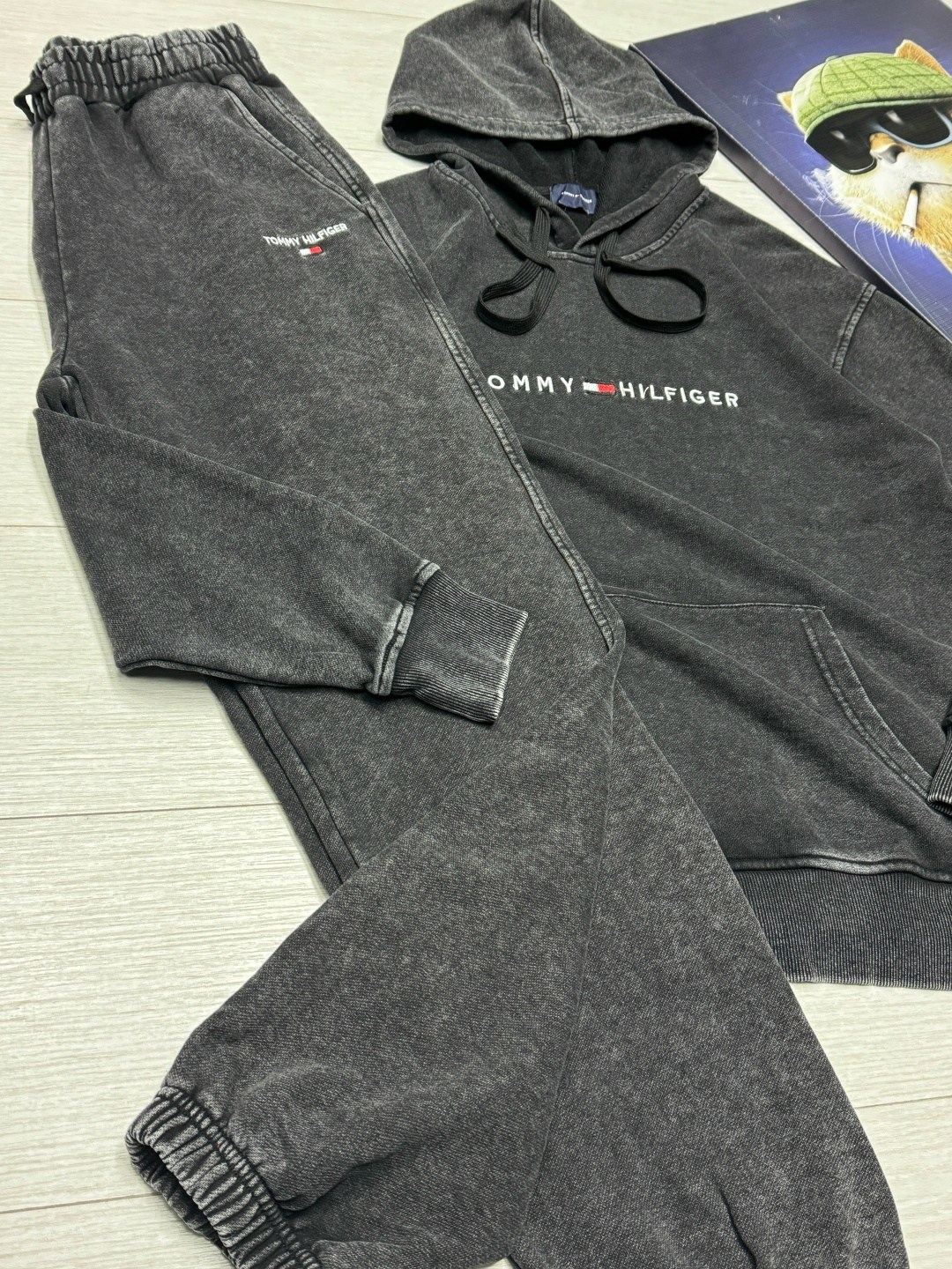 спортивный костюм tommy hilfiger,костюм томми хилфигер,спортивный костюм томми хилфигер мужской,tommy hilfiger спортивный костюм мужской,спортивный костюм томми хилфигер