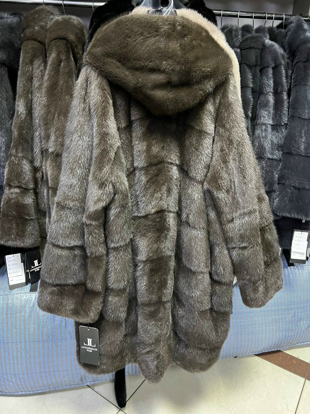 шубка из меха европейской норки с капюшоном цвет "пастель",шубка из меха европейской норки с капюшоном цвет капучино,шубка из меха европейской норки с капюшоном,шуба норковая,шуба норковая с капюшоном