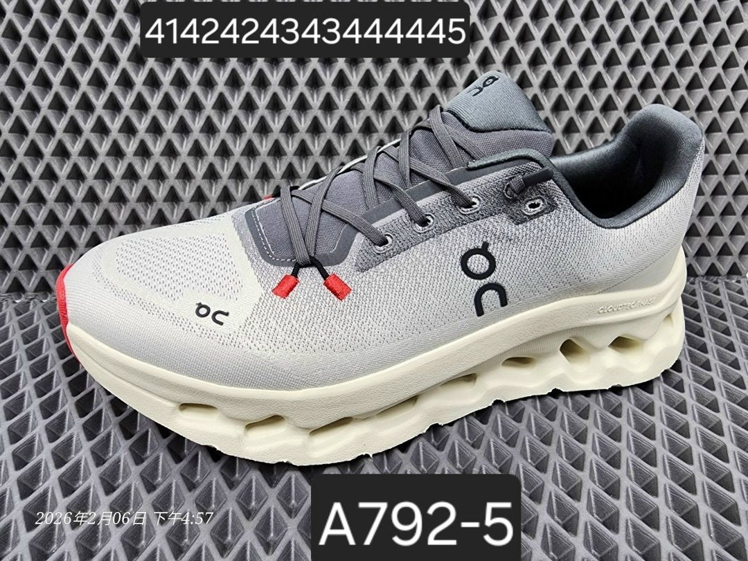 кроссовки,спортивная ,мужская спортивная  для бега,мужские кроссовки,кроссовки cloudflyer on