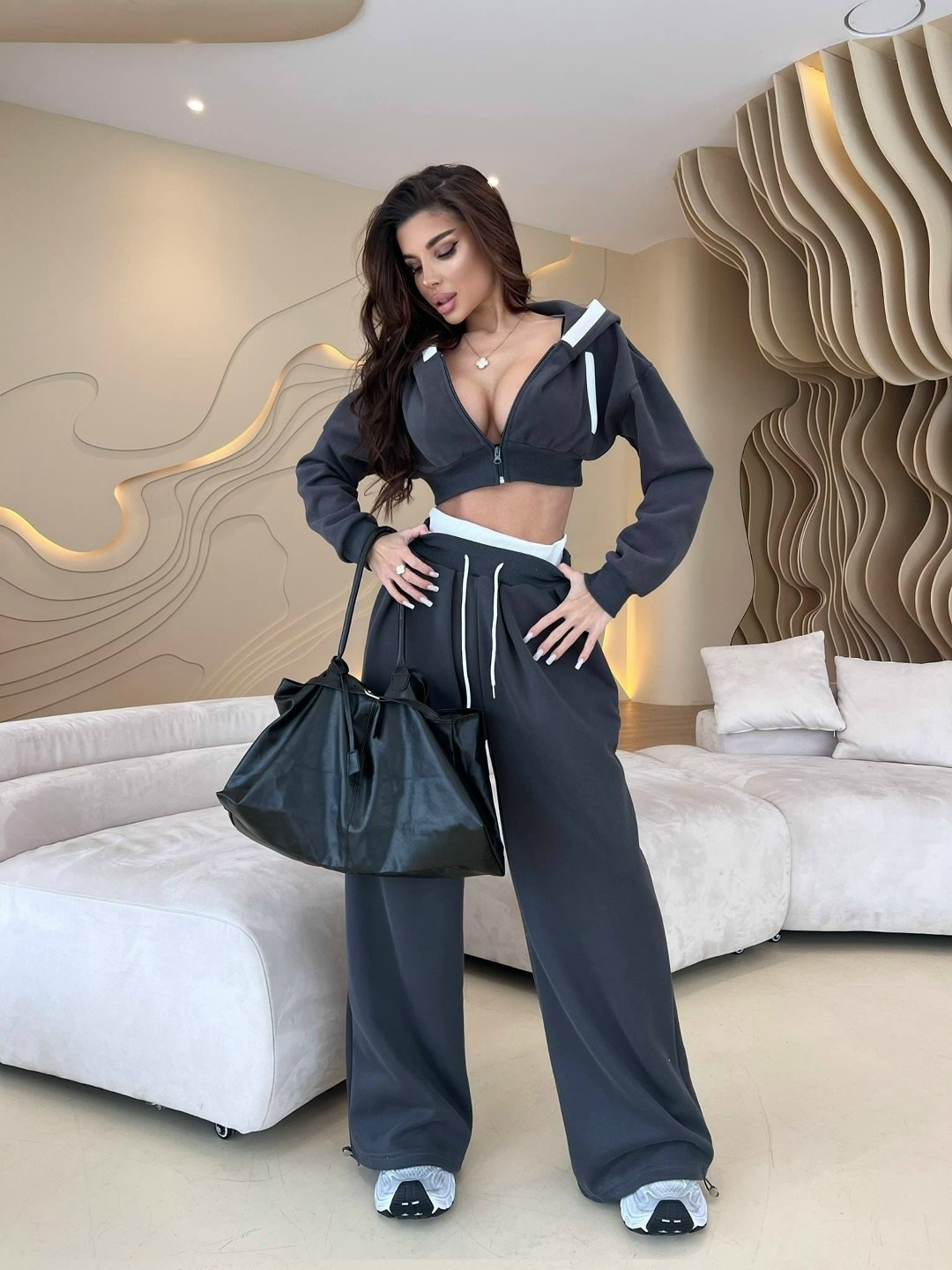 стильный костюм,женский костюм,спортивный костюм,женский спортивный костюм,костюм