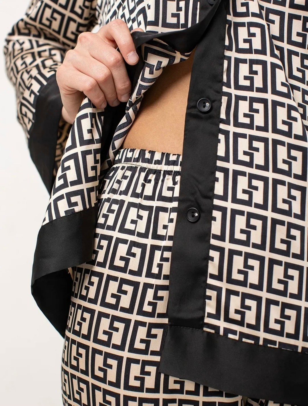 пижама фенди,пижама шелковая со штанами и рубашкой домашняя комплект,шелковая пижама,пижама домашний костюм,пижама фенди женская