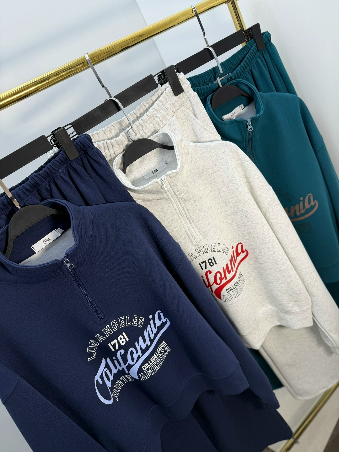 спортивный костюм женский,спортивный костюм,женский спортивный костюм из премиальной ткани,женский костюм,спортивный костюм из премиальной ткани