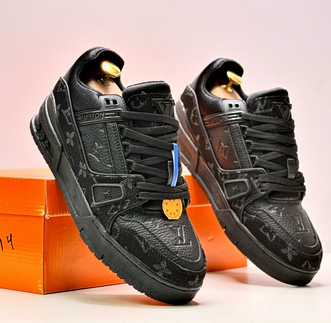 мужские кроссовки louis vuitton,кроссовки луи виттон trainer мужские,кроссовки louis vuitton,кроссовки луи виттон trainer,мужские лаковые черные кроссовки louis vuitton trainer