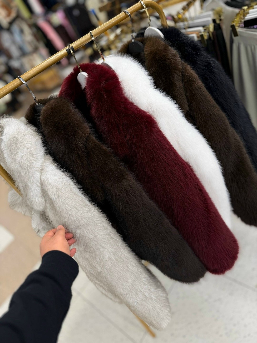 шуба искусственная,женская шуба,женская шуба из искусственного меха норки,элегантные шубы,пальто из искусственного меха