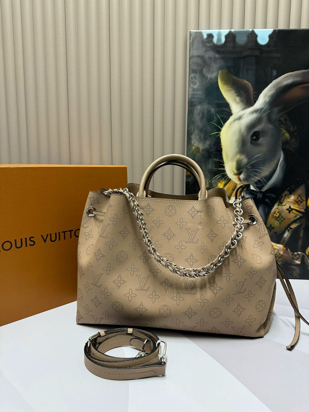 louis vuitton женская сумка,сумка луи виттон белая,сумка,cумка louis vuitton,louis vuitton сумка на плечо