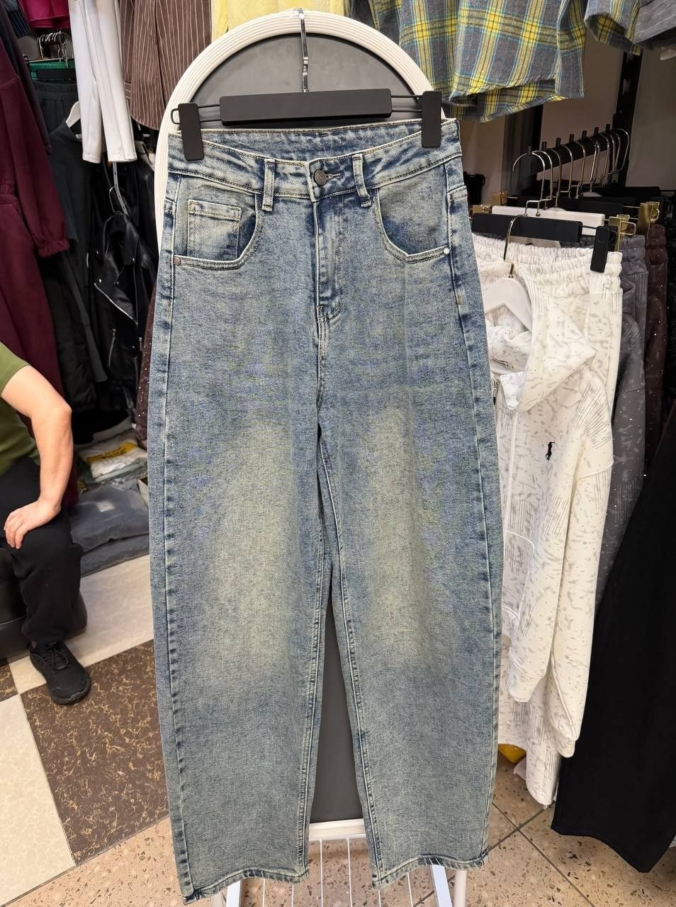 широкие черные джинсы,джинсы широкие,женские джинсы,джинсы чёрные,модные джинсы