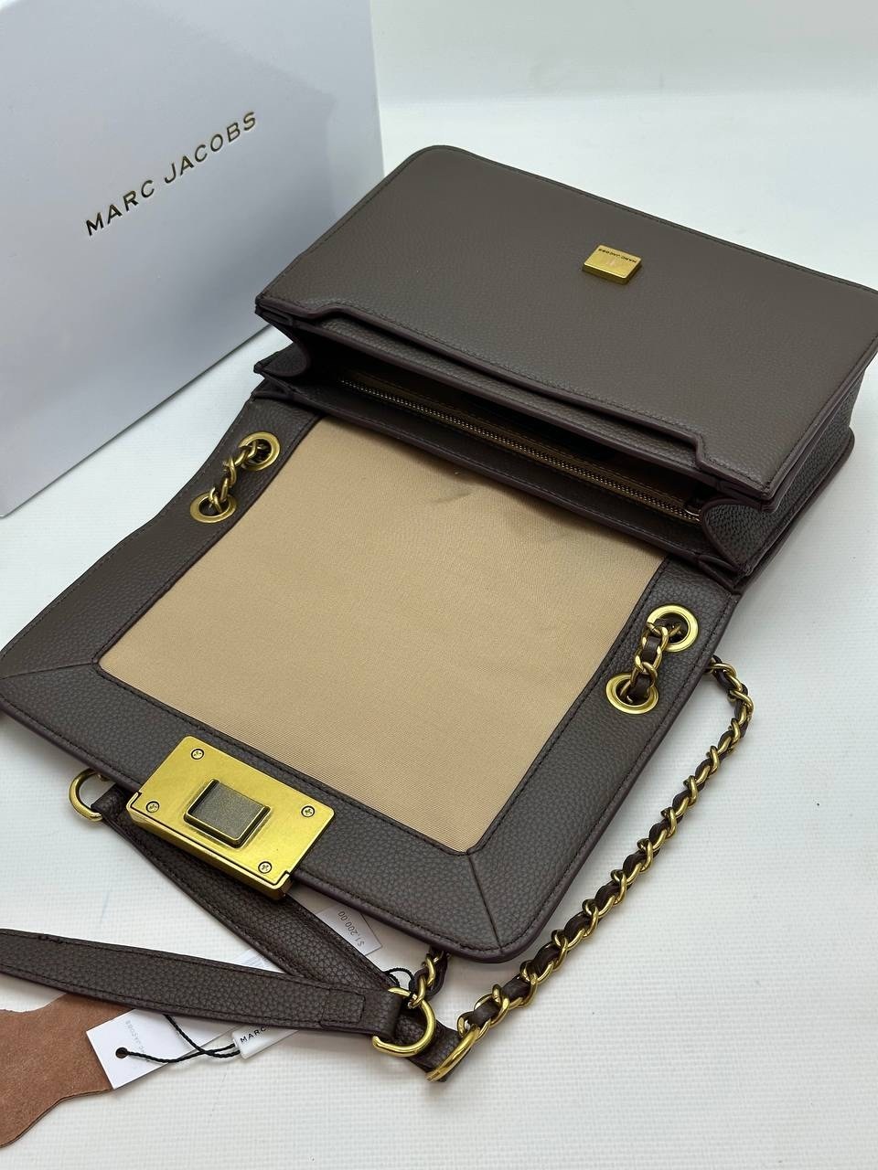 сумка marc jacobs,сумка женская marc jacobs,marc jacobs сумка на плечо,marc jacobs empire city leather wallet crossbody bag,кожаная наружная золотая сумка marc jacobs