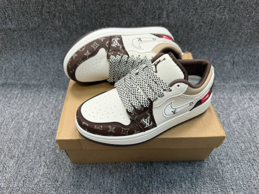 кроссовки travis scott x air jordan 1 low,кроссовки,nike air jordan 1 low,кроссовки nike air jordan 1 low x travis scott,air jordan 1 low