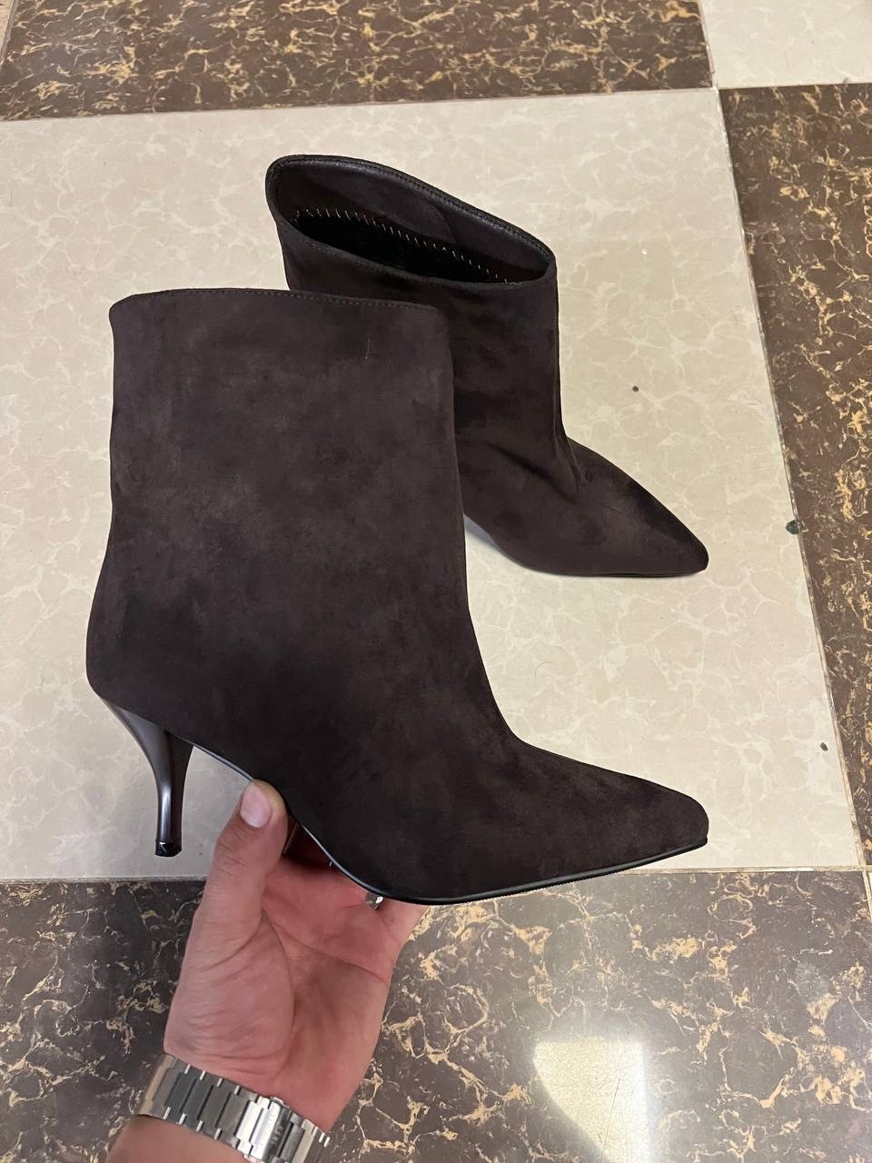 замшевые женские ботильоны с острым носком на,женские ботильоны,ботильоны с острым носком женские,замшевые ботильоны,ботильоны модные