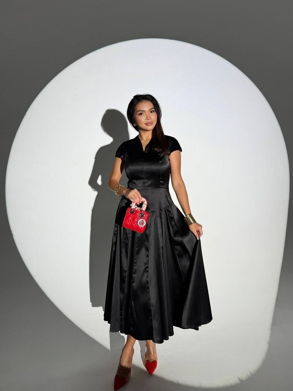 бордовое шелковое платье,атласное платье,бордовое платье вечернее,бордовое атласное платье,нарядное платье