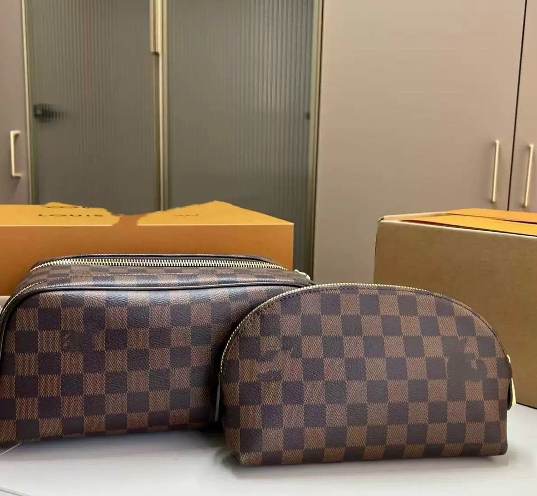 косметичка louis vuitton,косметичка луи виттон,несессер мужской луи виттон,косметичка луи витон,компактная косметичка