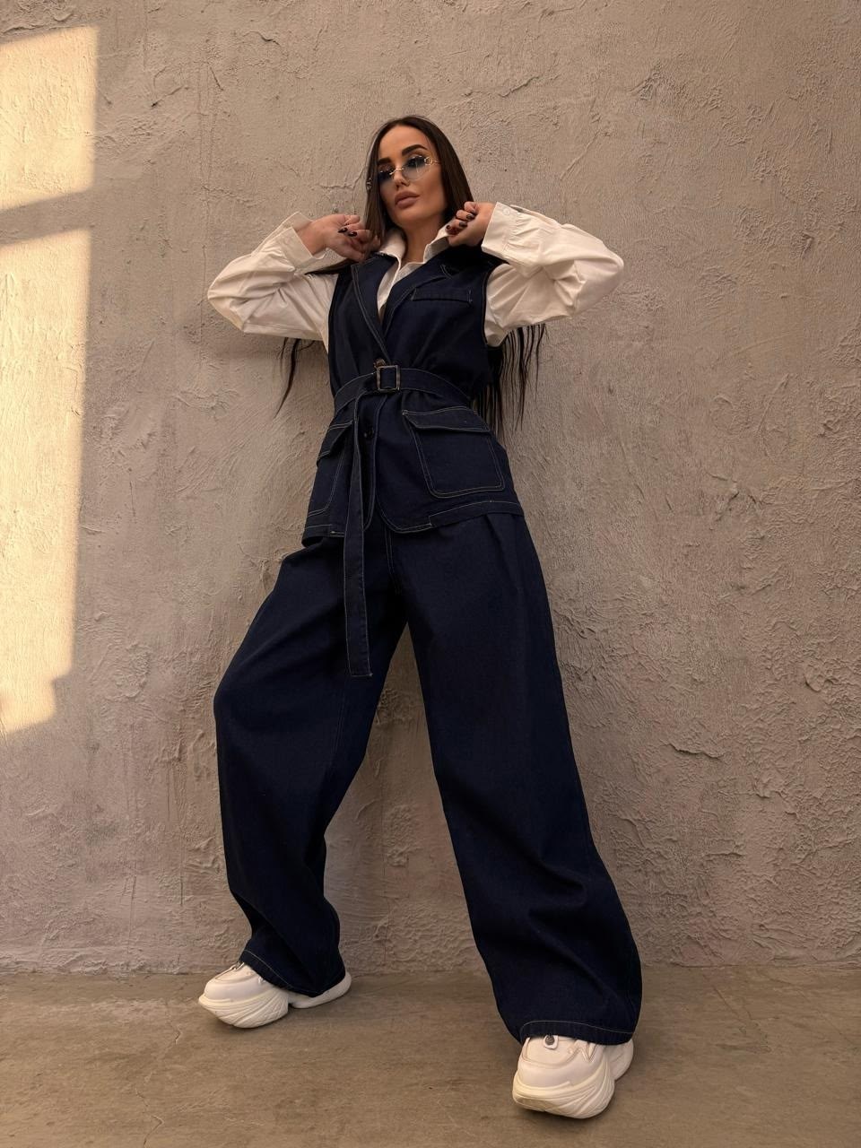 брючный костюм,костюм с жилеткой,джинсовые комбинезоны,джинсовый костюм брючный палаццо с жилетом vera nova,брючный костюм dilana vip 2026/1 темно-синий