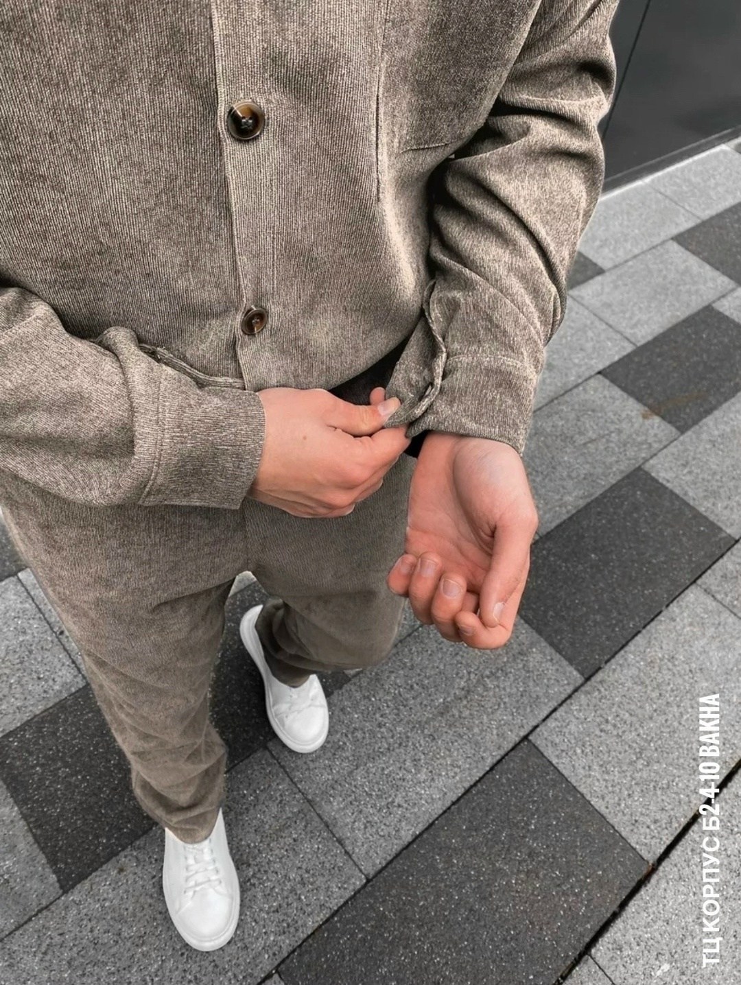 костюм двойка для мужчин вельвет,костюм двойка,парень в вельветовом костюме,костюм двойка мужской,костюм мужской вискоза