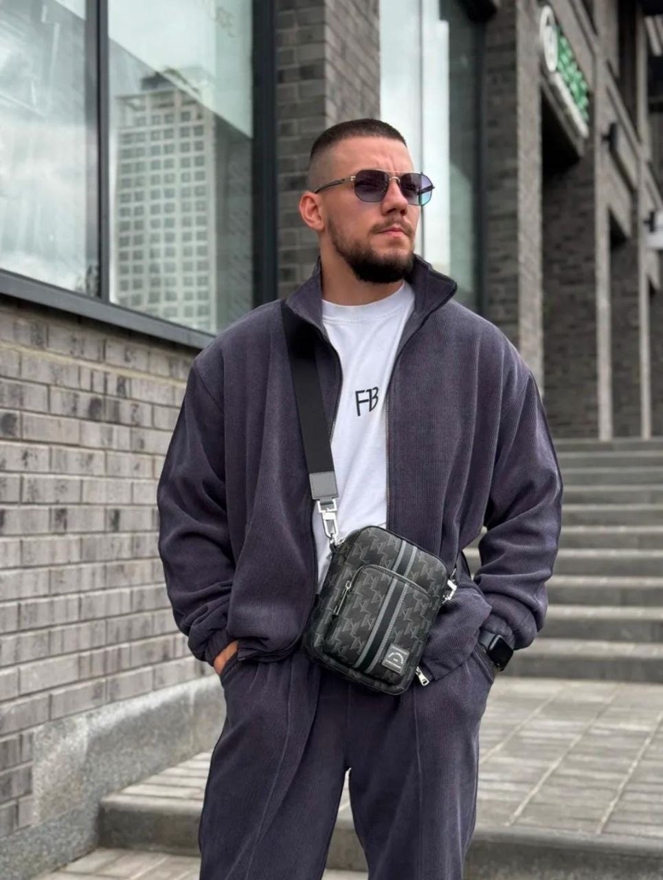 спортивный костюм мужской,мужская мода,мужской спортивный костюм черного цвета,костюм повседневный,мужской костюм