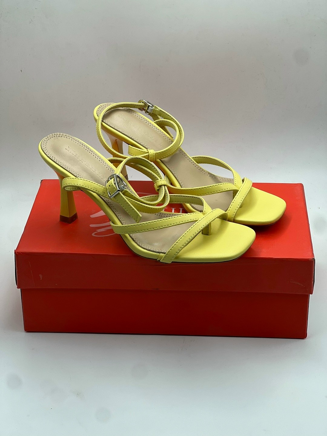 женские босоножки,босоножки тендансе,желтые босоножки,босоножки на каблуках,босоножки и сандалии