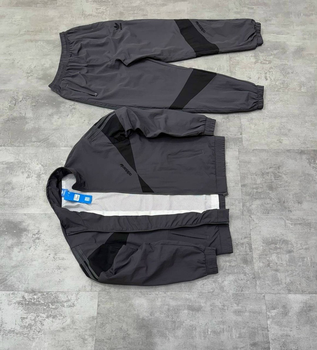 спортивный костюм adidas,спортивный костюм мужской adidas 90х,спортивные костюмы адидас,спортивный костюм мужской adidas,спортивный костюм мужской adidas весенний