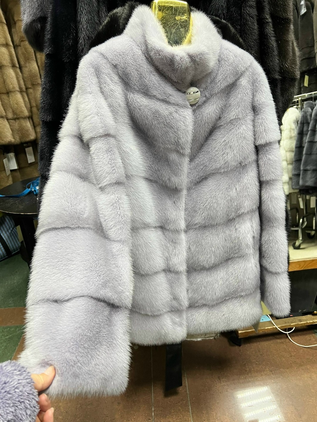 шуба норковая полушубок холодный лед,норковая шуба автоледи,каляев шубы голубая норка,норковая шуба,шуба норковая короткая