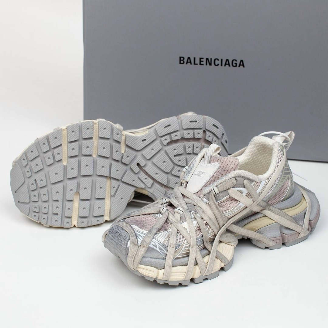 кроссовки balenciaga 3xl extreme lace массивные на шнуровке,кроссовки balenciaga 3xl extreme lace,кроссовки balenciaga 3xl extreme lace цвет бежевый,кроссовки balenciaga 3xl extreme lace sneakers 'lig