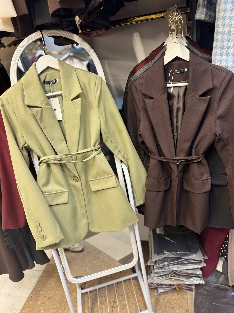 пиджак,классический пиджак,деловой костюм,костюм пиджак,жакет