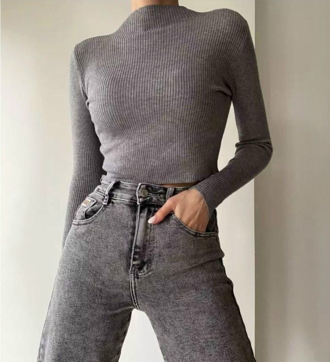 кроп топ с длинным рукавом укороченная водолазка tushop,водолазка женская укороченная,кроп топ с длинным рукавом укороченная кофта водолазка,водолазка лапша кашемир,кофта лапша