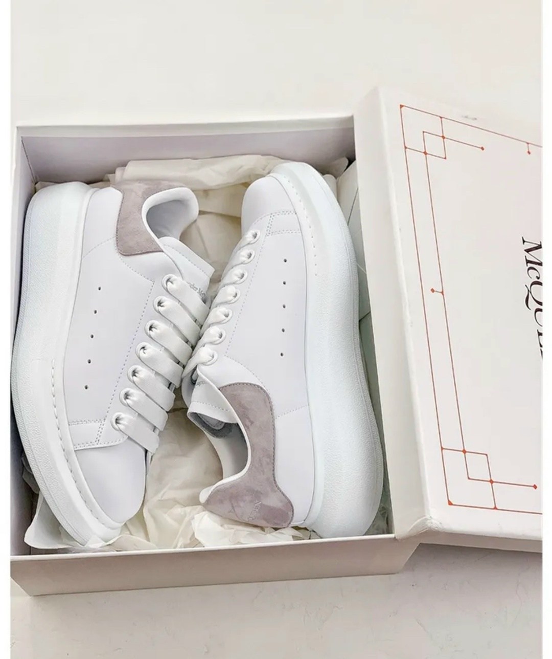 кеды alexander mcqueen,кроссовки александр маккуин женские,кроссовки alexander mcqueen,кроссовки alexander mcqueen белые,кроссовки женские alexander mcqueen