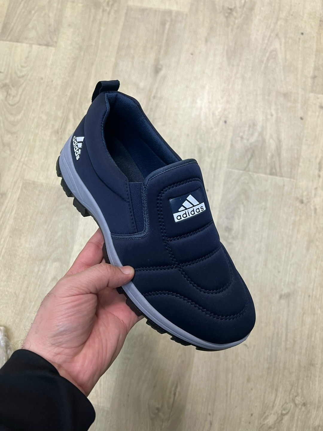 ,теплая ,зимние кроссовки мужские,зимняя  мужская,adidas дутики