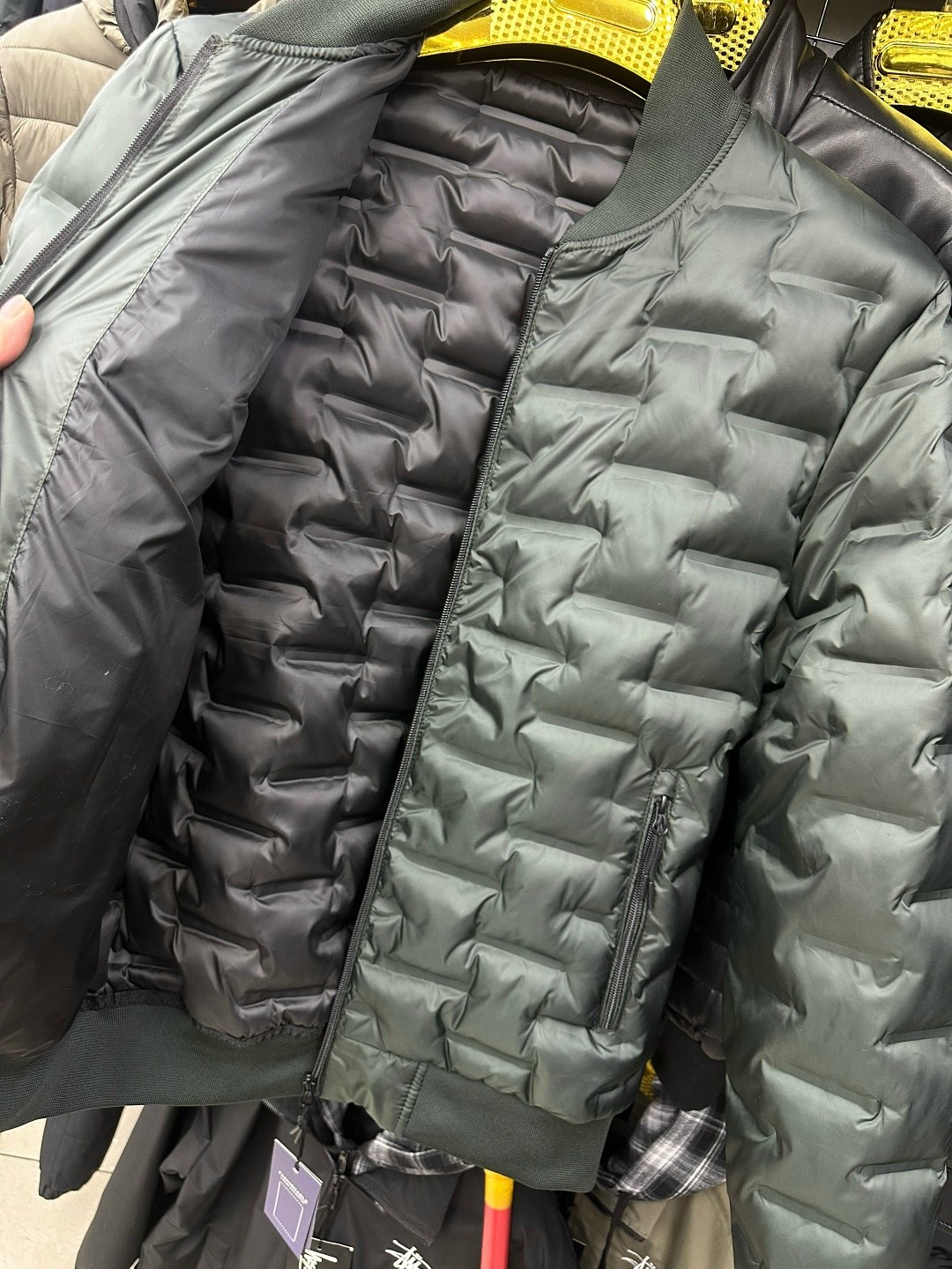 куртка мужскaя демисезонная,стеганый бомбер мужской зара,куртка на синтепоне мужская,куртка бомбер,демисезонная куртка