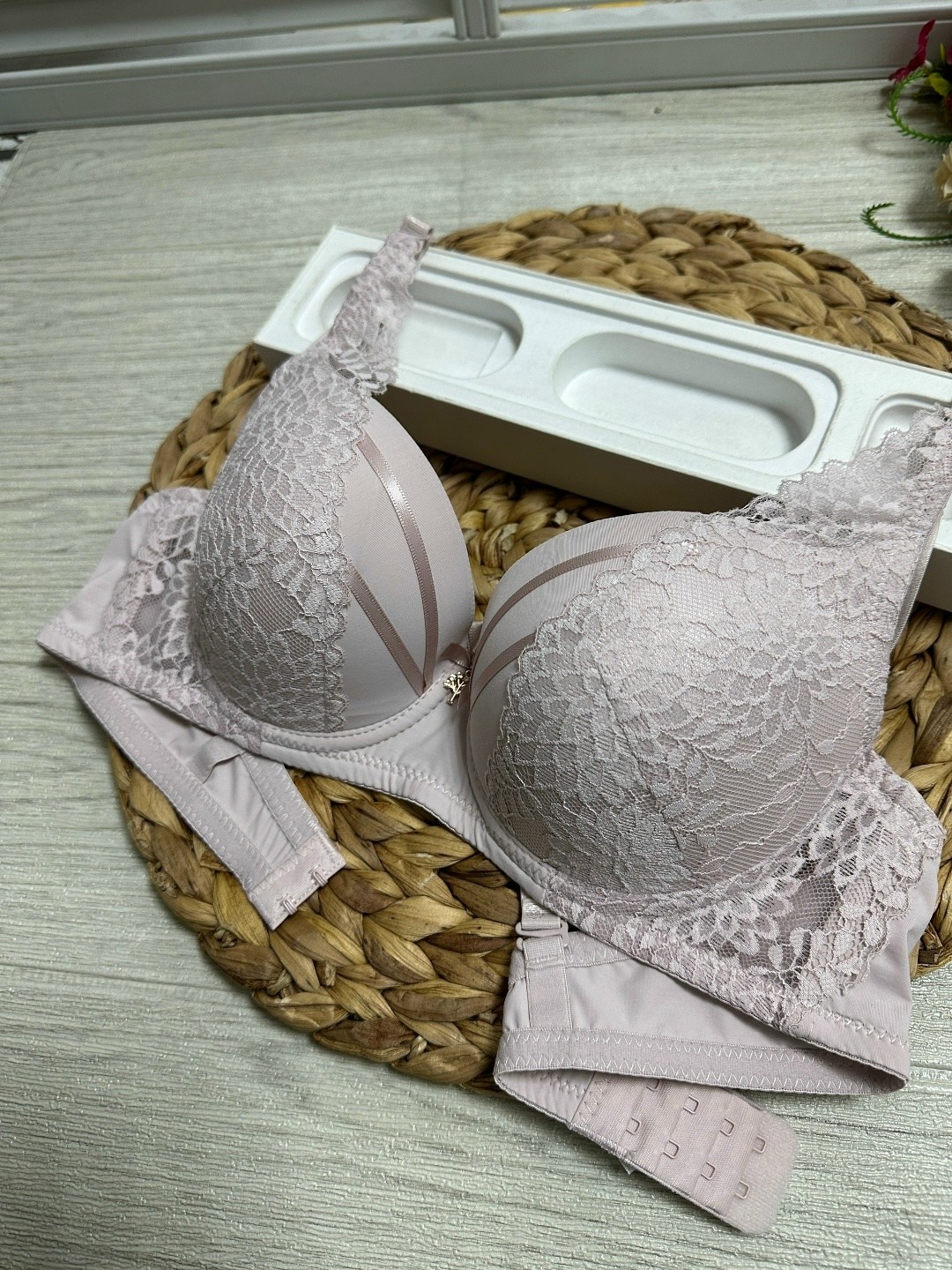 бюстгальтер,классический бюстгальтер,женские бюстгальтеры,бежевый бюстгальтер,бюстгальтер нижнее белье