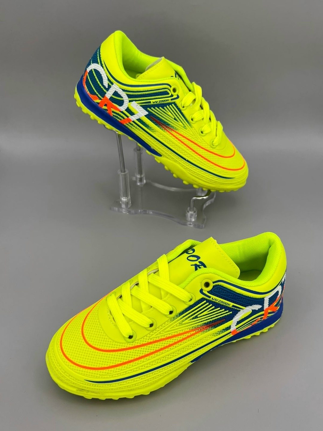 сороконожка для футбола,футбольная ,детские футбольные бутсы tf,футбольные кроссовки,бутса футбольный