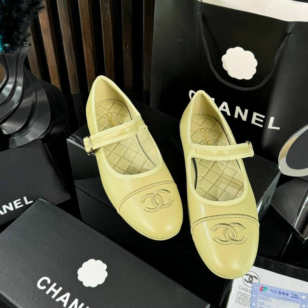 балетки женские летние с ремешком miu miu,балетки miu miu,балетки miu miu 2026,балетки туфли женские miu miu,туфли miu miu